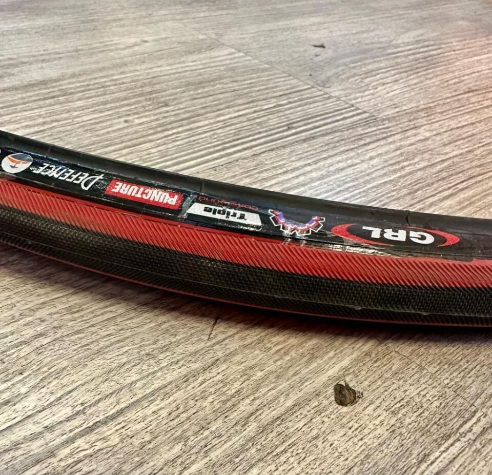 GRL 700X23 YARIŞ YOL BİSİKLETİ 1 MM ZIRHLI RENKLİ DIŞ LASTİK SİYAH/GRİ